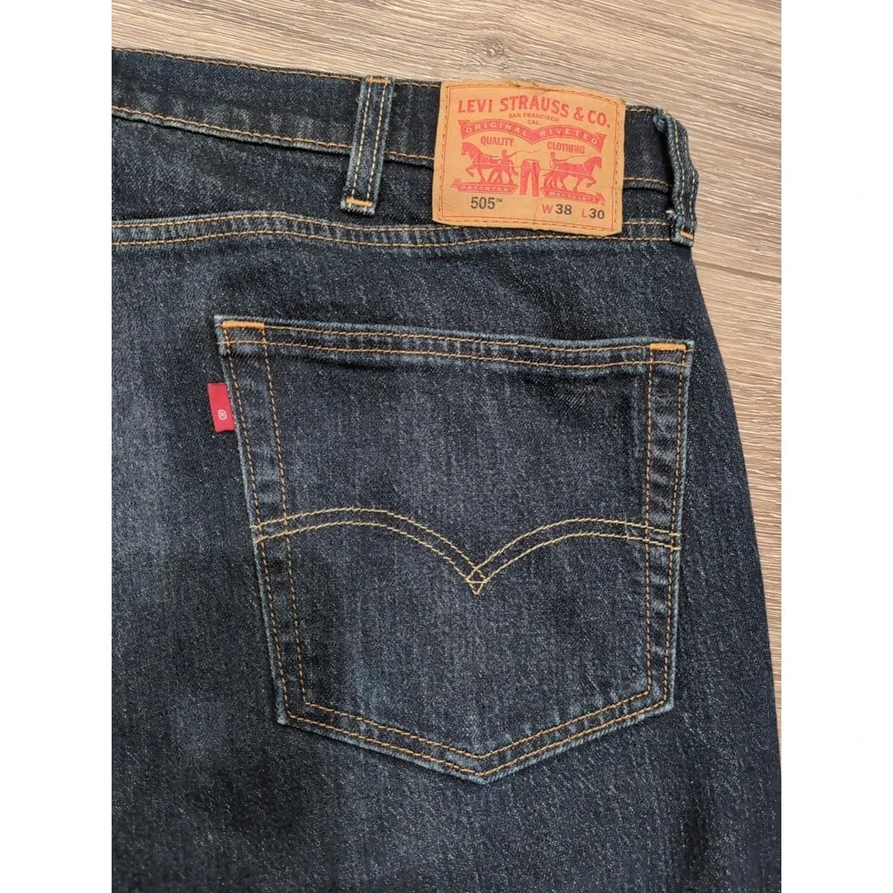 LEVI'S 505 MEN'S BLUE JEANS LOOSE STRAIGHT  STRETCH SIZE 38 X 30 DARK WASH EUC